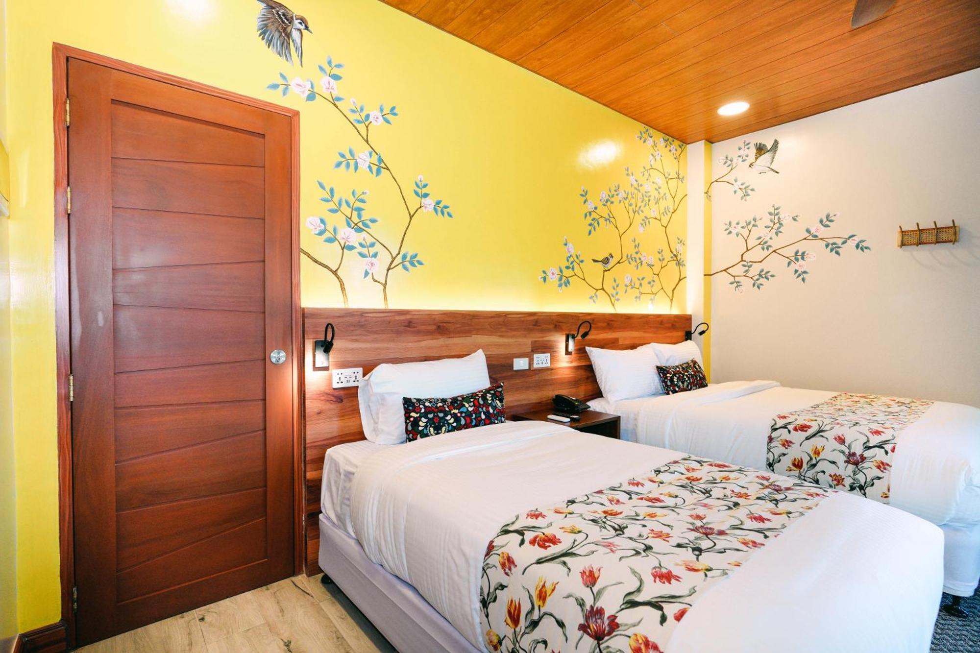 Hotel Kimberly Tagaytay Тагайтай Экстерьер фото