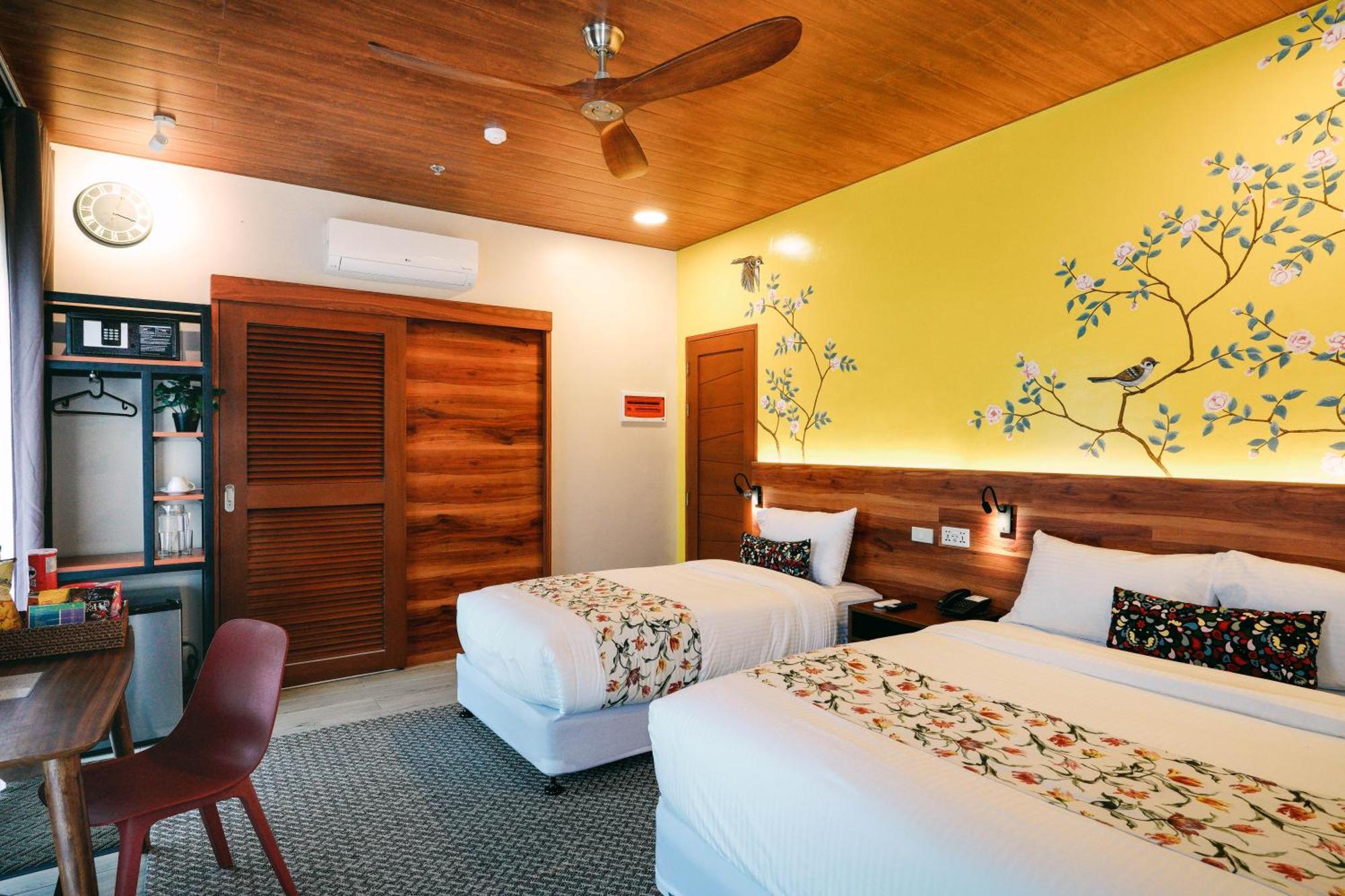 Hotel Kimberly Tagaytay Тагайтай Экстерьер фото